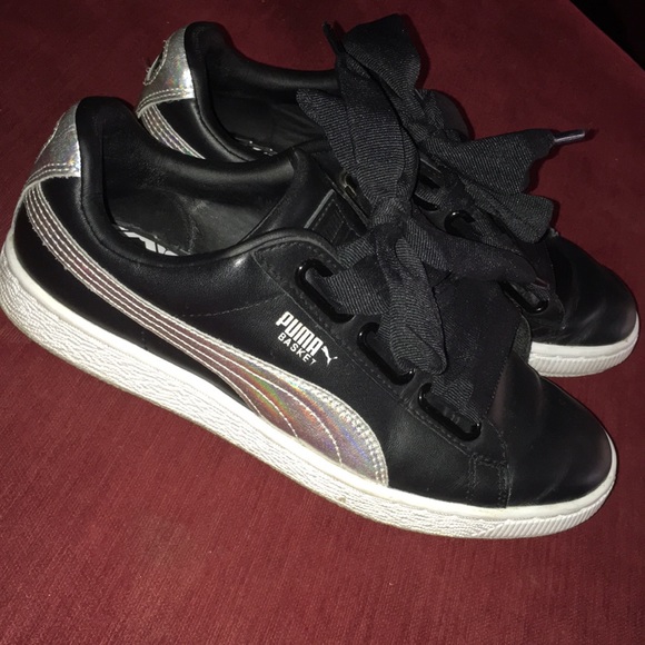Gently used pumas - Picture 2 of 7